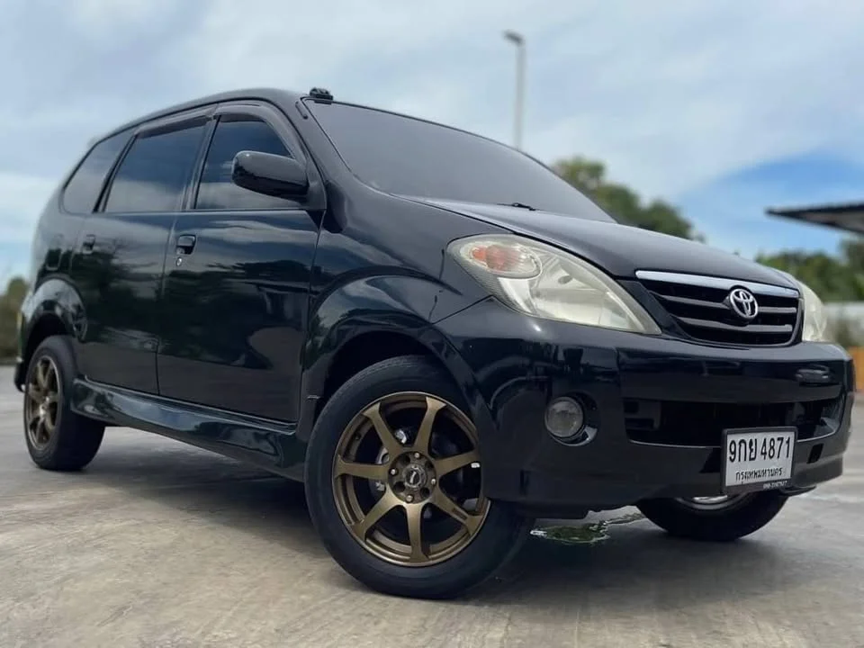 2005 Toyota Avanza I 3