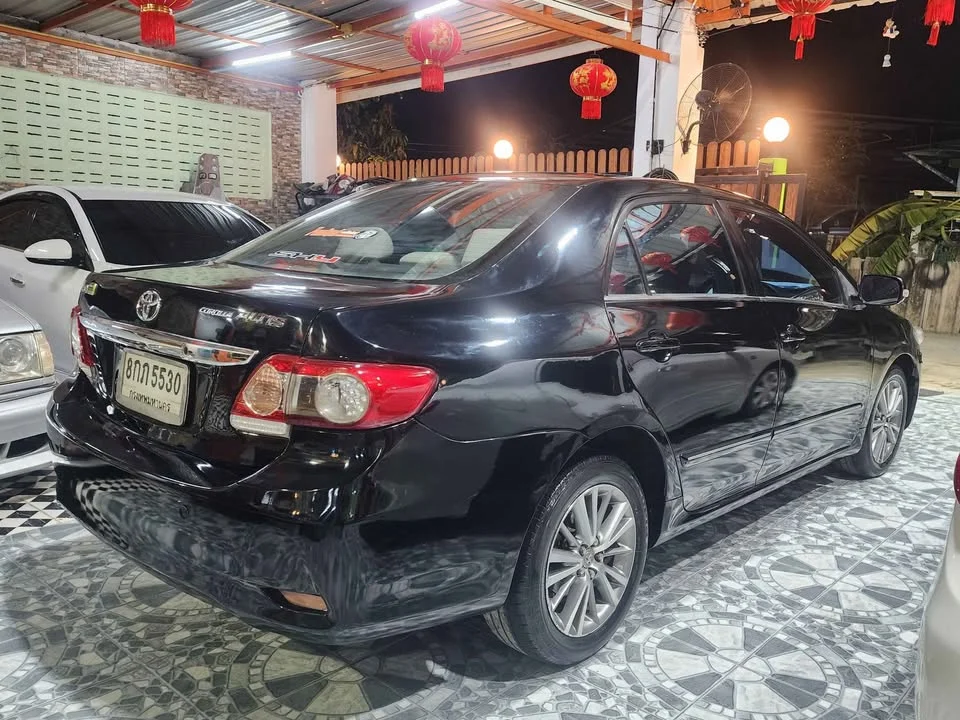 2012 Toyota Corolla Altis X (E140) 2