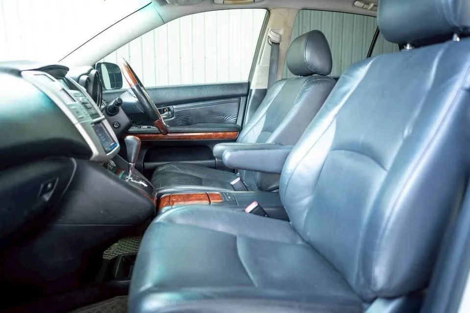 2004 Toyota Harrier II 3