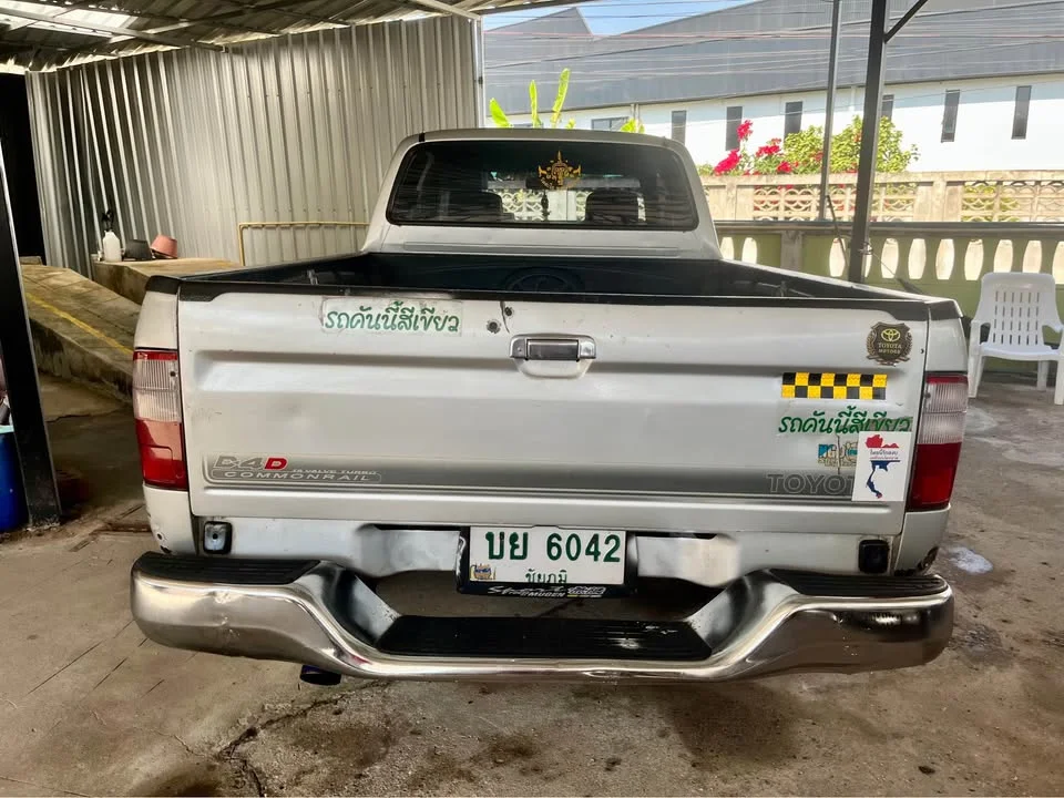 2002 Toyota Hilux Tiger VI 2