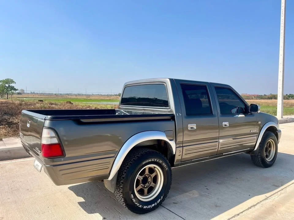 2002 Isuzu Faster Dragon Eyes III 2