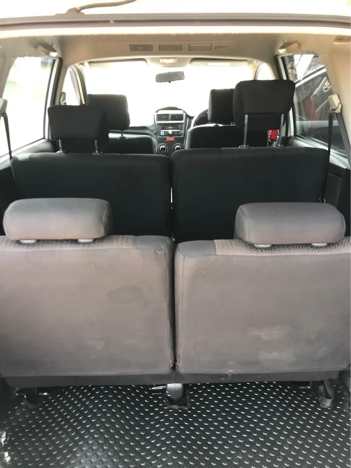 2013 Toyota Avanza II 2