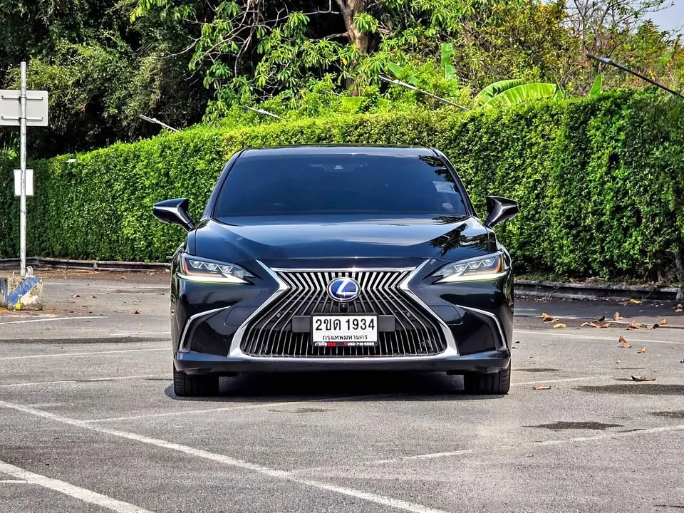 2021 Lexus ES VII 2