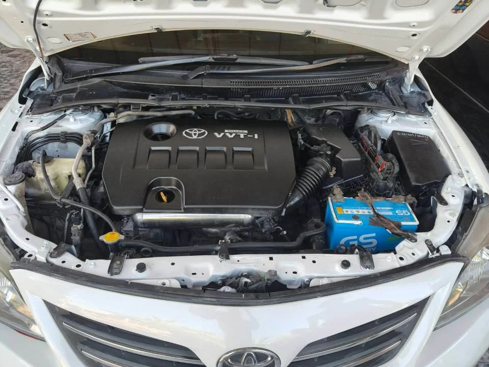 2012 Toyota Corolla Altis X (E140) 3
