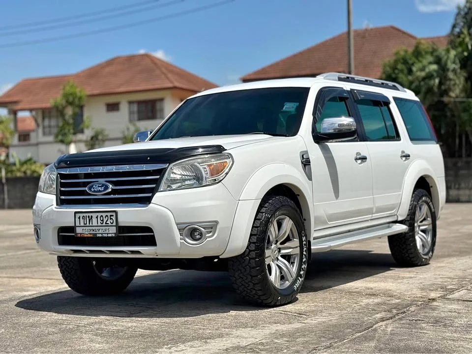 2011 Ford Everest I 3