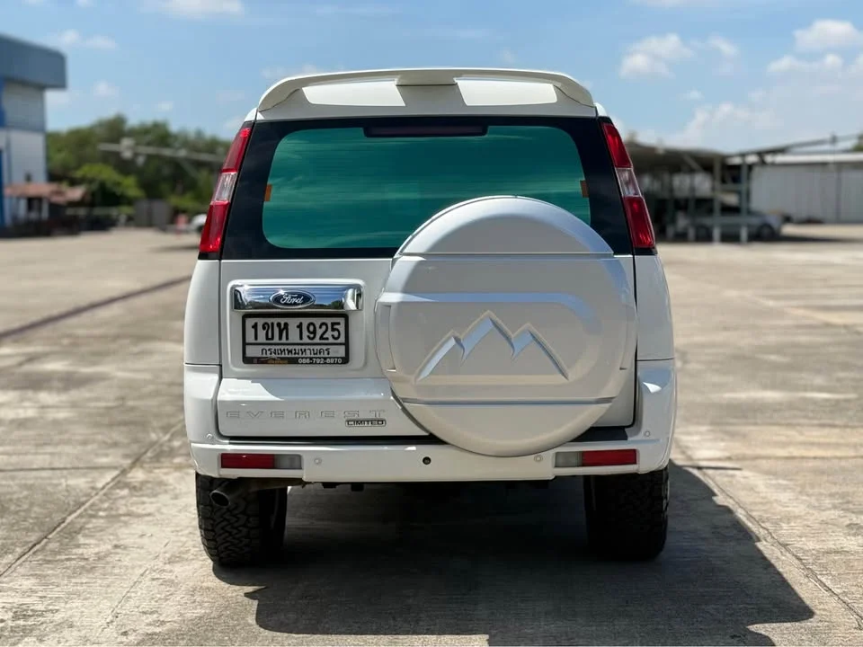 2011 Ford Everest I 2