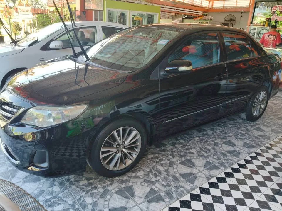 2012 Toyota Corolla Altis X (E140) 2