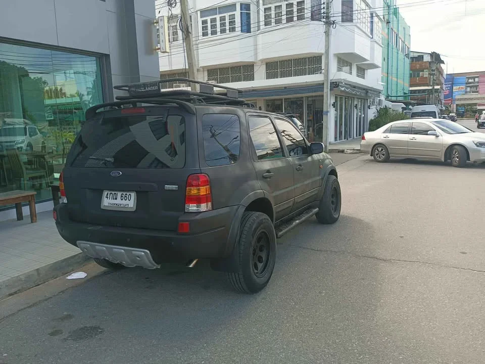 2004 Ford Escape I 2