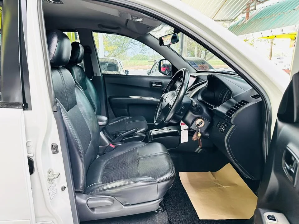 2012 Mitsubishi Triton IV 2