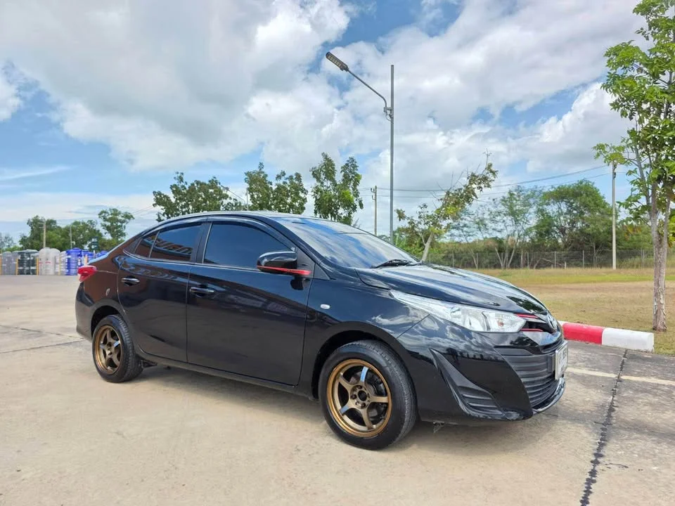 2018 Toyota Yaris ATIV III 2