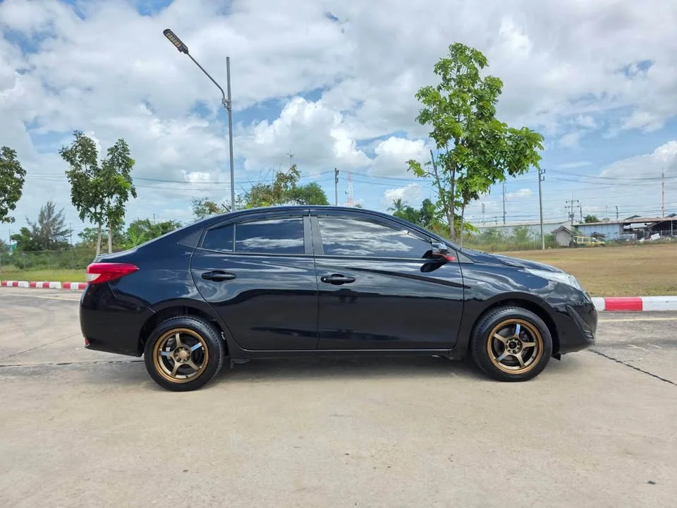 2018 Toyota Yaris ATIV III 3