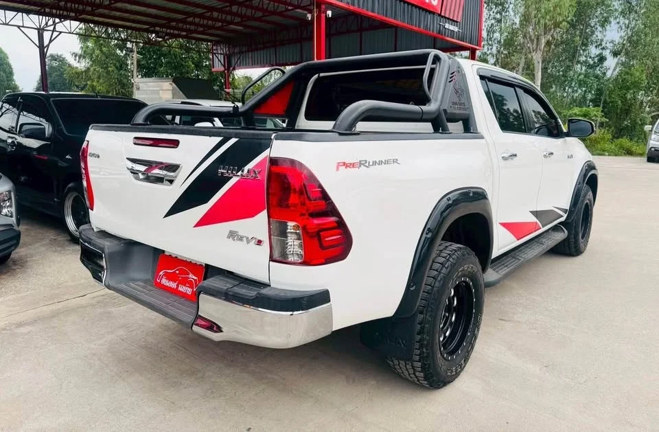 2018 Toyota Hilux VIII 3