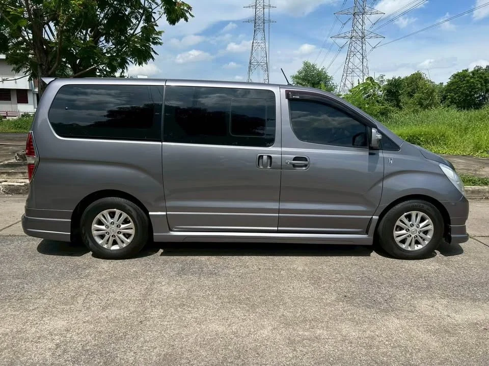 2011 Hyundai H-1 II 3