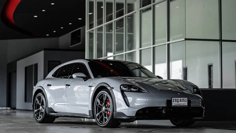 2022 Porsche Taycan 9J1 3