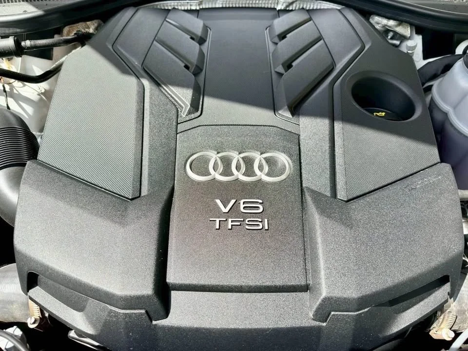 2025 Audi A8 D5 (4N) 3
