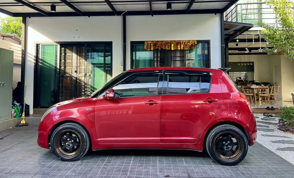 2010 Suzuki Swift I 3