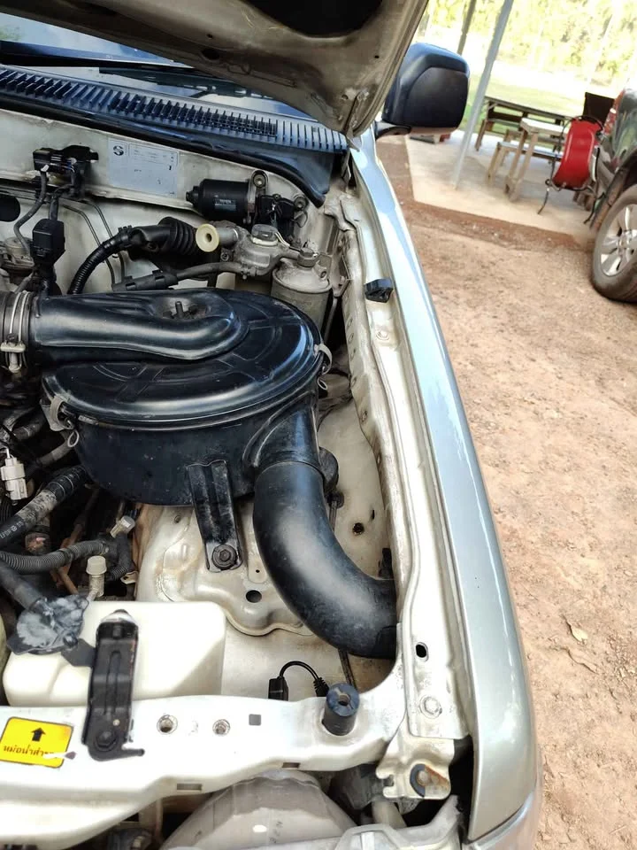 2004 Toyota Hilux Tiger VI 2