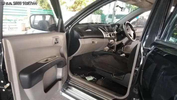 2011 Mitsubishi Triton IV 2