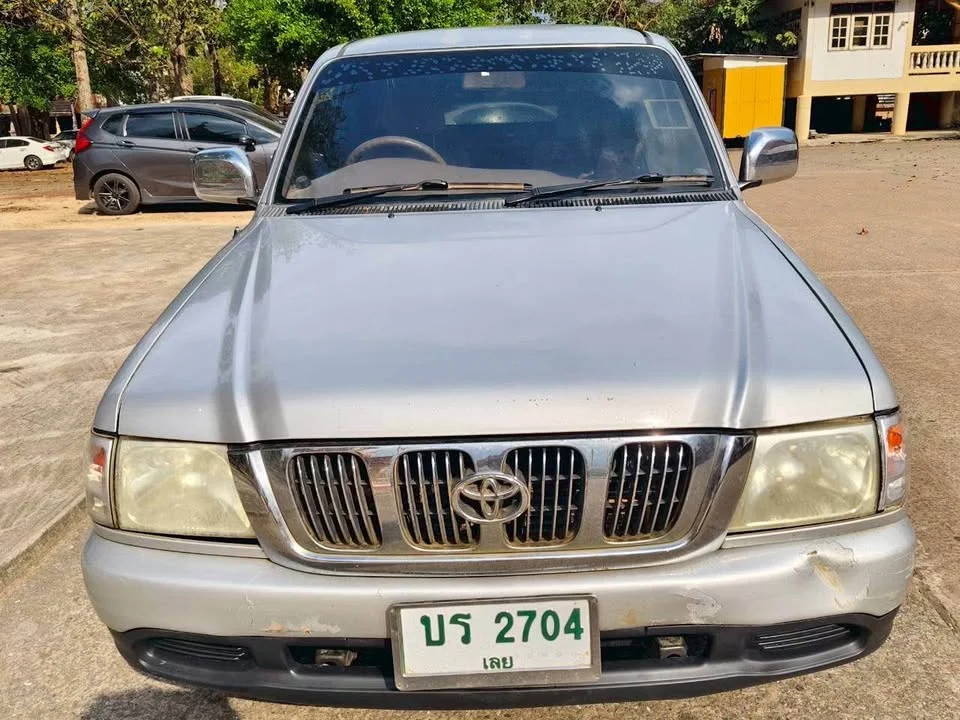 2003 Toyota Hilux Tiger VI 3