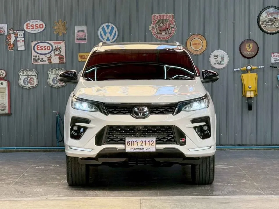2022 Toyota Fortuner II 3