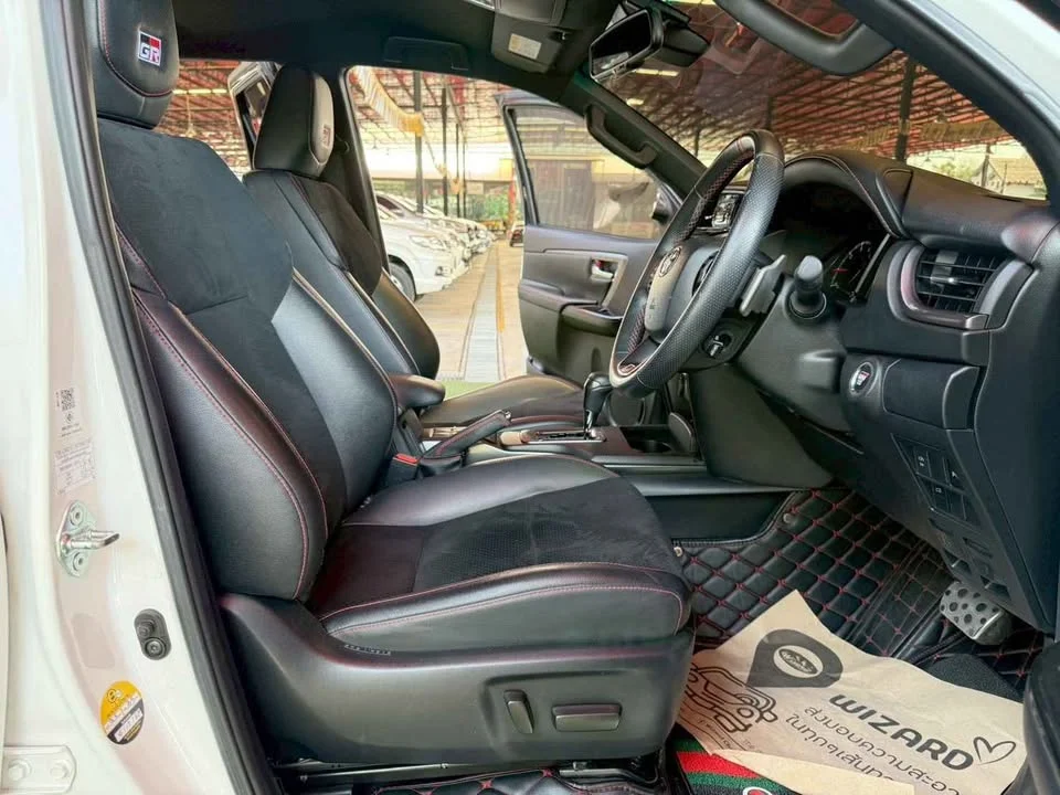 2022 Toyota Fortuner II 2