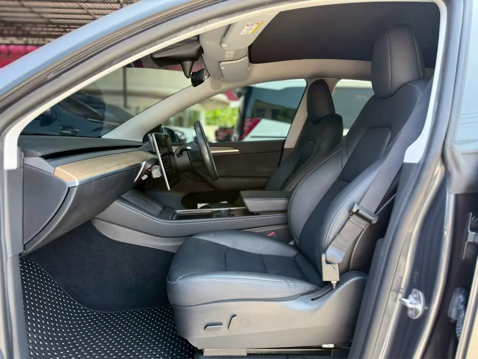 2022 Tesla Model Y 2