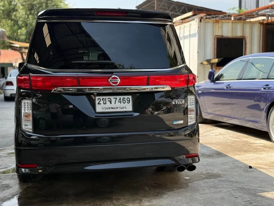 2012 Nissan Elgrand III (E52) 2