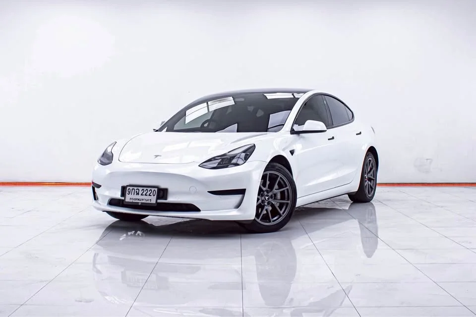 2022 Tesla Model 3 2