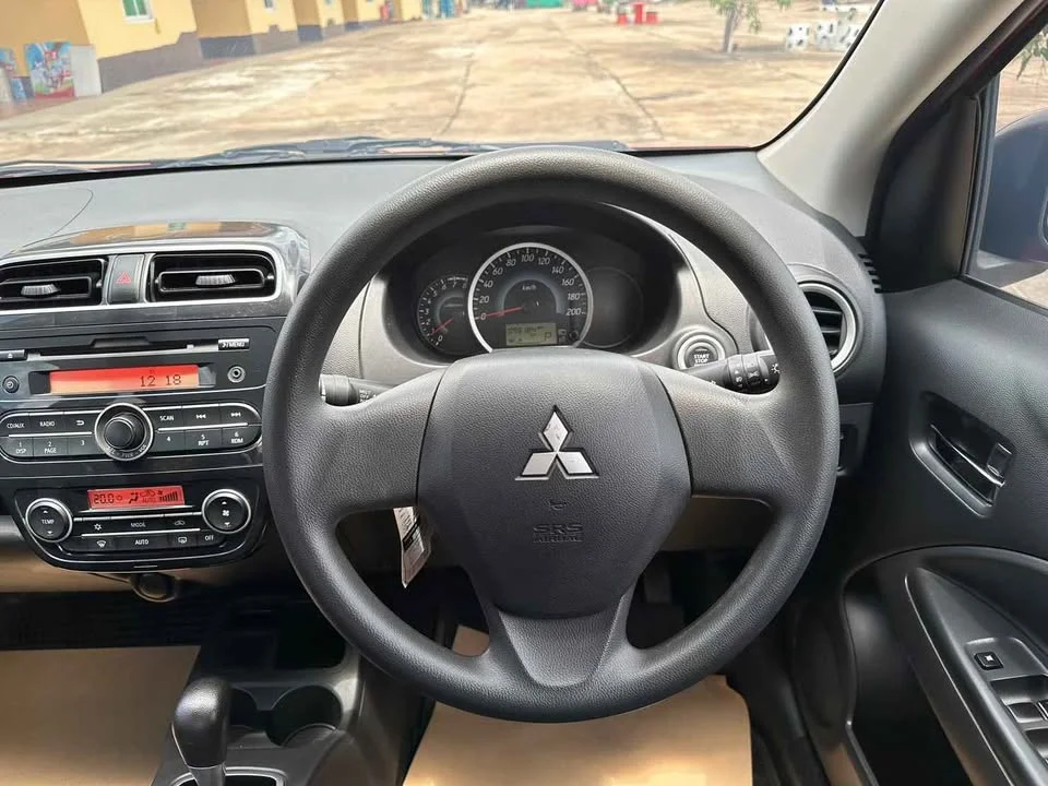 2015 Mitsubishi Attrage VI 3