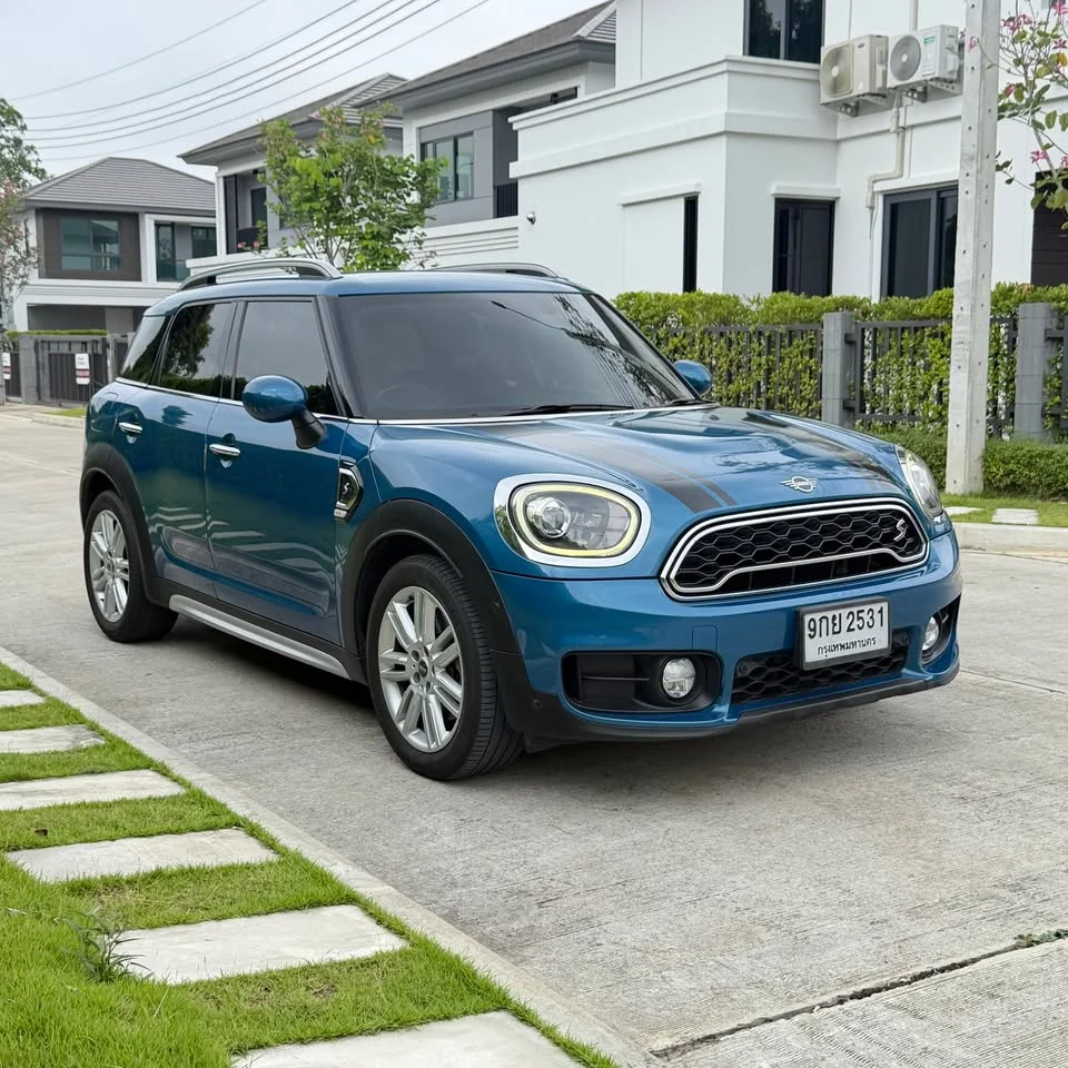 2020 Mini Hatch  III 2