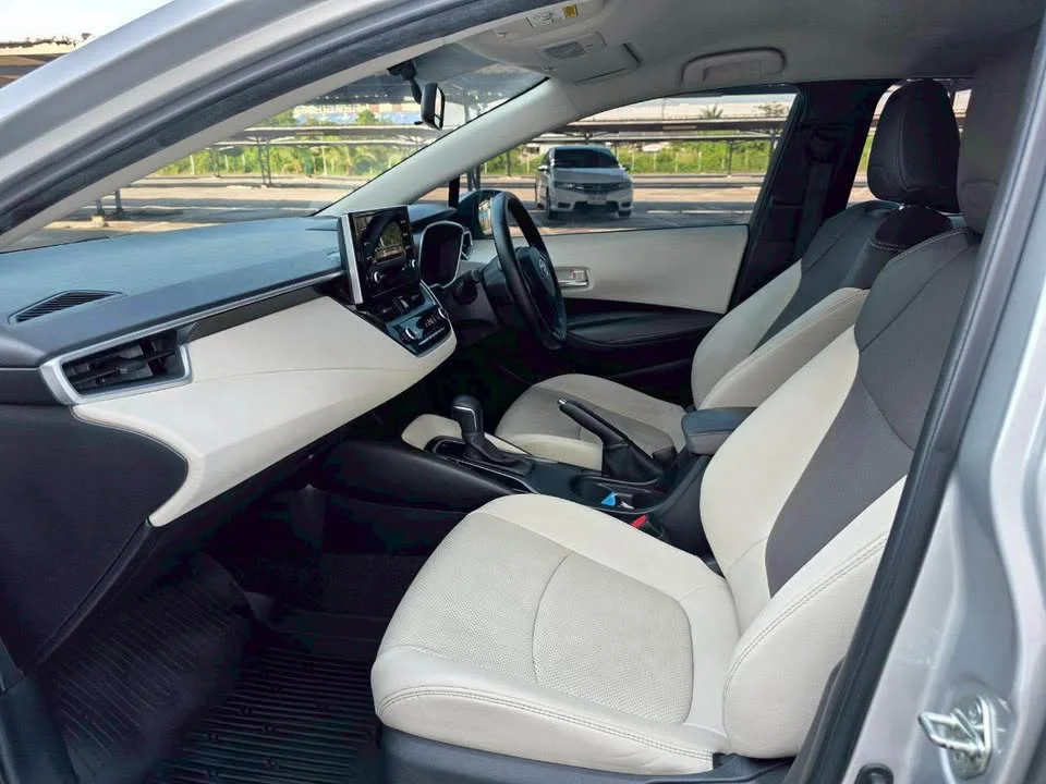 2019 Toyota Corolla Altis XII (E210) 3