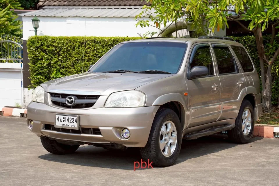 2003 Mazda Tribute I 3