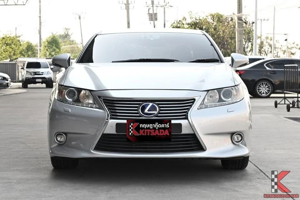 2014 Lexus ES VI 2