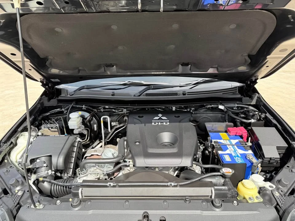 2019 Mitsubishi Pajero Sport III 3