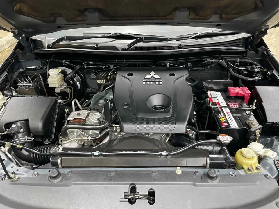 2016 Mitsubishi Pajero Sport III 2
