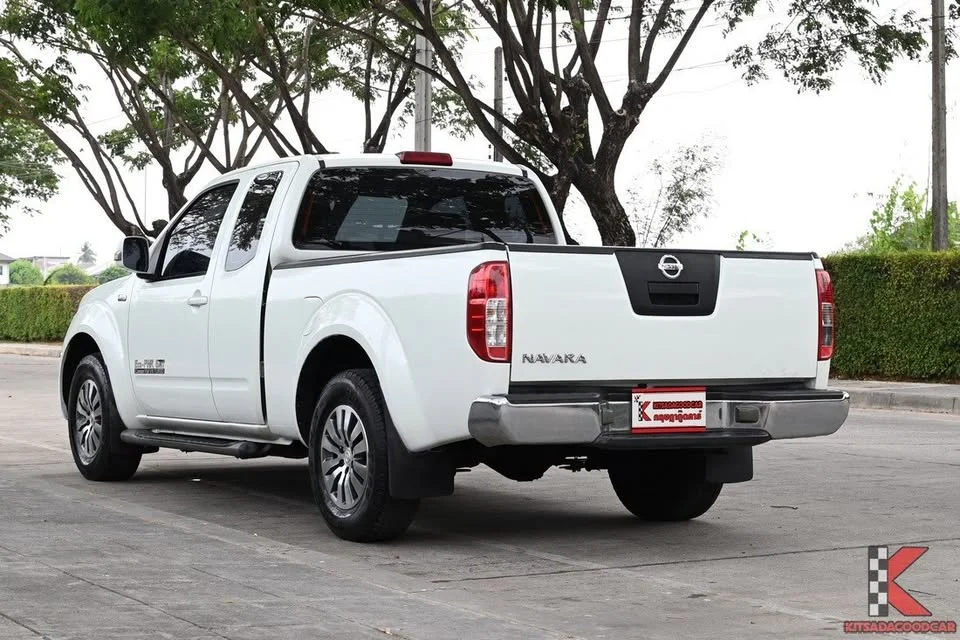 2012 Nissan Navara II 3