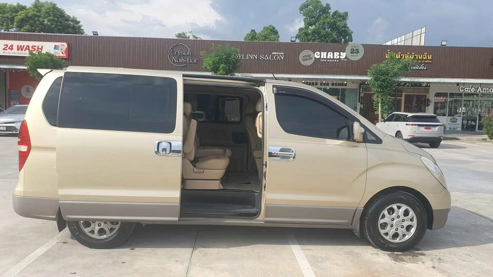 2011 Hyundai H-1 II 2