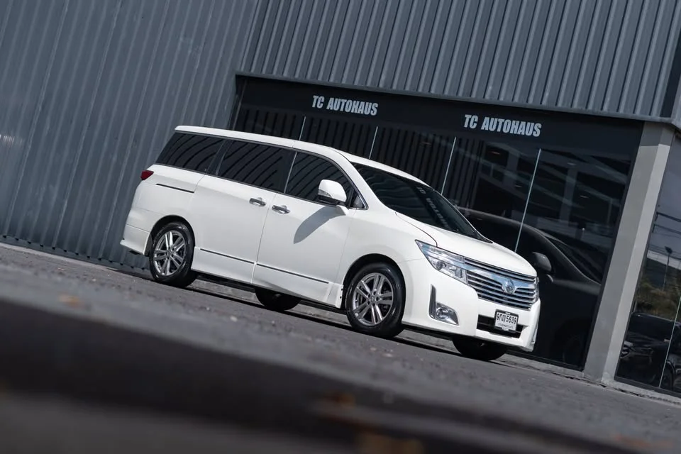 2011 Nissan Elgrand III (E52) 3