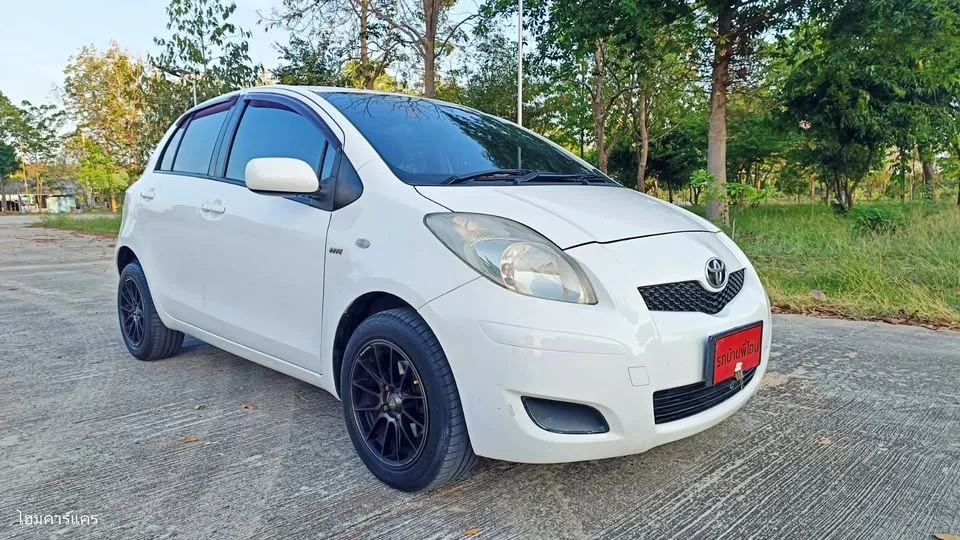 2010 Toyota Yaris II 3