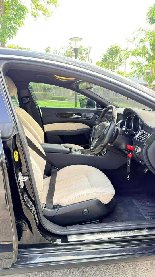 2011 Benz CLS-Class C218 2