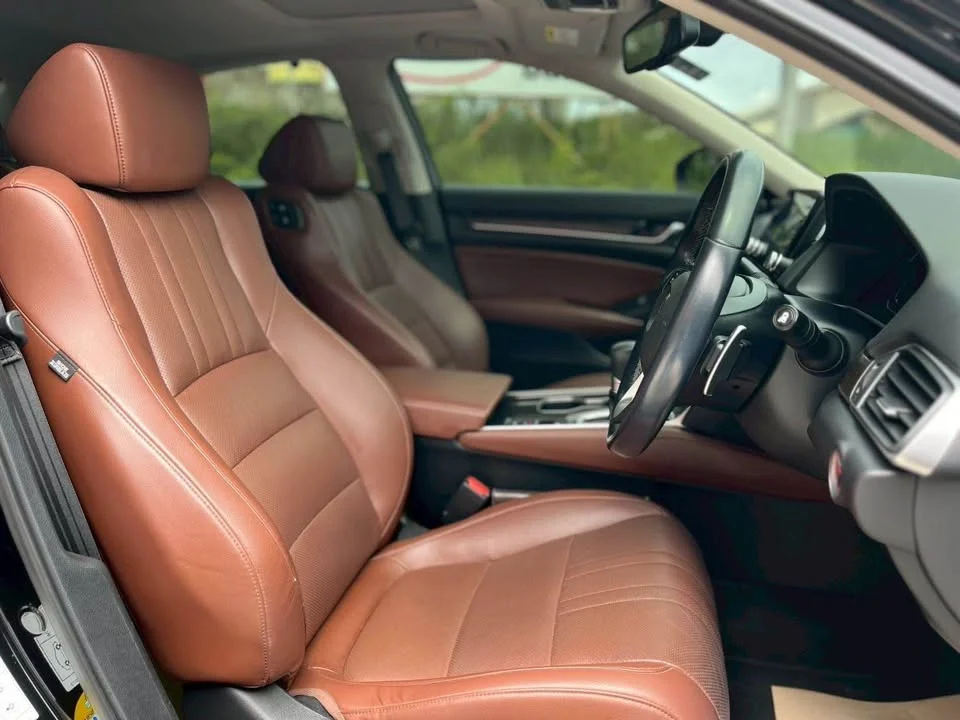 2020 Honda Accord X 2