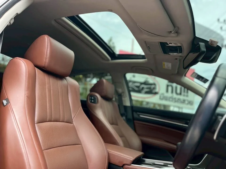 2020 Honda Accord X 3