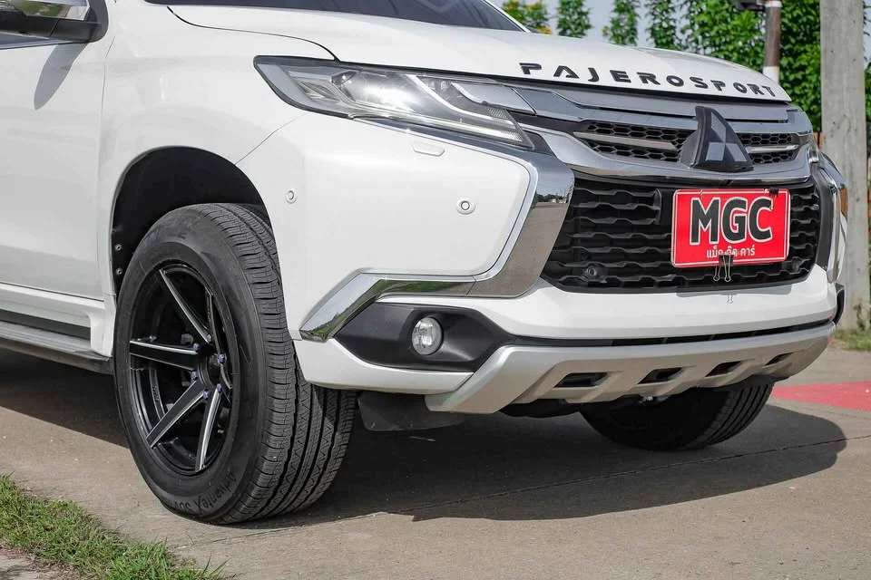 2017 Mitsubishi Pajero Sport III 3