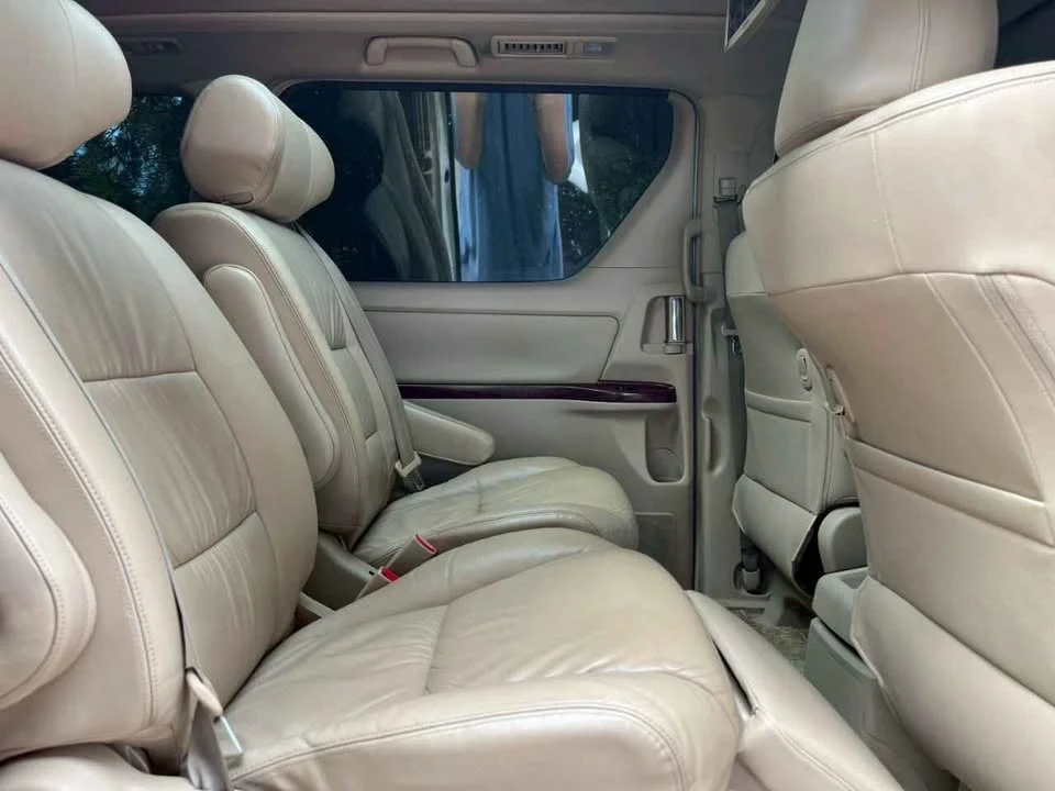 2011 Toyota Alphard, Vellfire II (AH20) 3