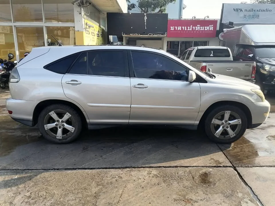 2004 Lexus RX II 2