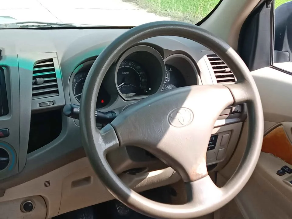 2006 Toyota Hilux VII 2