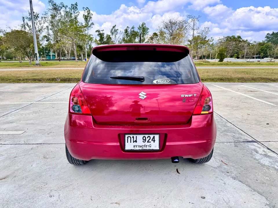 2011 Suzuki Swift I 3