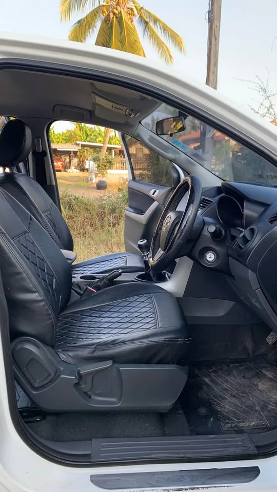 2013 Mazda BT-Series II 3