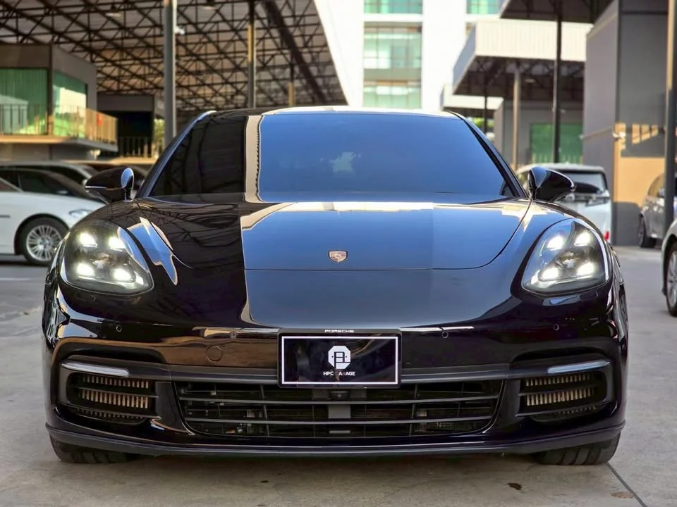 2017 Porsche Panamera II 2