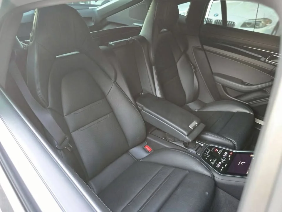 2017 Porsche Panamera II 3